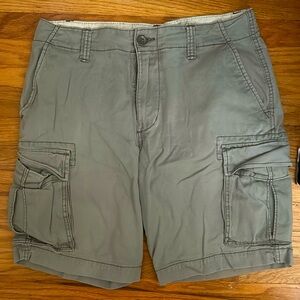 Men’s cargo shorts
